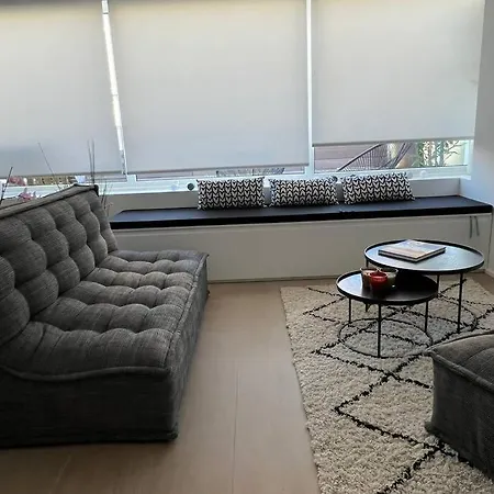 Beautiful Sunny Penthouse Apartmán