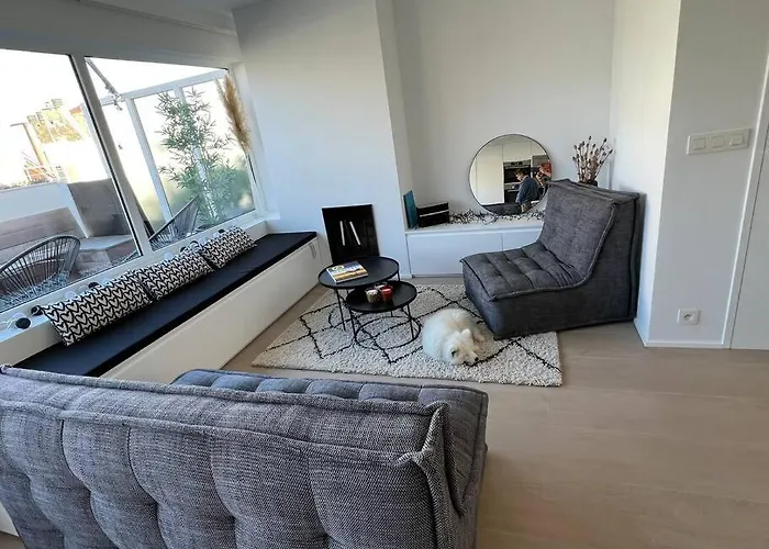 Beautiful Sunny Penthouse Apartmán *